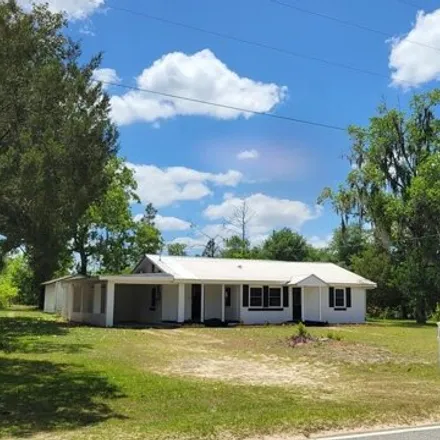 Buy this 3 bed house on 5097 Crosby Circle in Pierce County, GA 31516