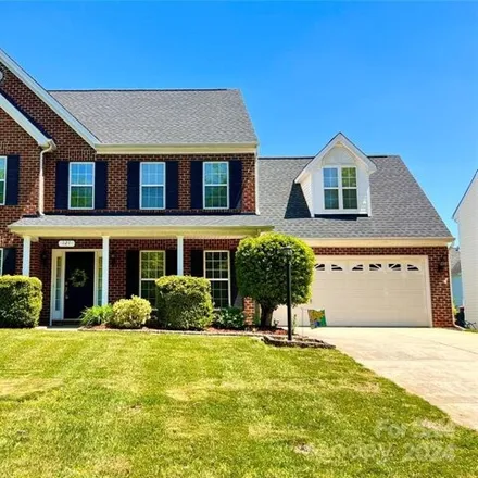 Buy this 4 bed house on 121 Royalton Road in Mooresville, NC 28115