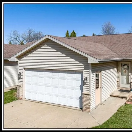 Buy this 2 bed condo on 1424 West Weiland Lane in Appleton, WI 54914