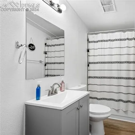 Image 8 - 1069 Claiborne Road, Stratmoor, El Paso County, CO 80906, USA - Apartment for sale