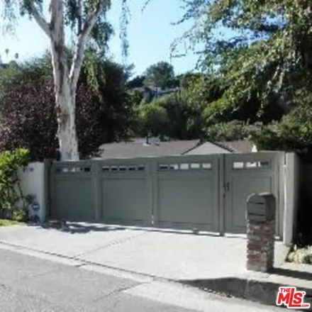 Rent this 3 bed house on 4009 Beverly Glen Boulevard in Los Angeles, CA 91423