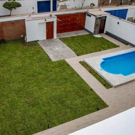 Rent this 7 bed house on Calle Los Erizos in Lurín, Lima Metropolitan Area 15846