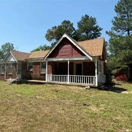 Buy this 2 bed house on 21552 East Reno Avenue in Harrah, Oklahoma County
