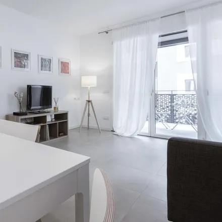 Image 6 - Stunning 2-bedroom apartment in Zona delle Regioni  Milan 20137 - Apartment for rent