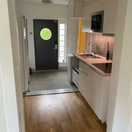 Rent this 2 bed apartment on Orrvägen 16 in 141 72 Stuvsta-Snättringe, Sweden