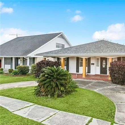 Buy this 3 bed house on 1017 East William David Parkway in Metairie, LA 70005