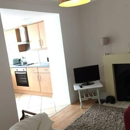 Rent this 4 bed apartment on B3250 in Plymouth, PL4 6LG
