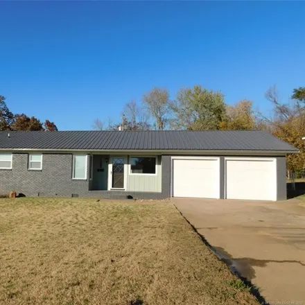 Buy this 3 bed house on 1579 East Osage Avenue in McAlester, OK 74501