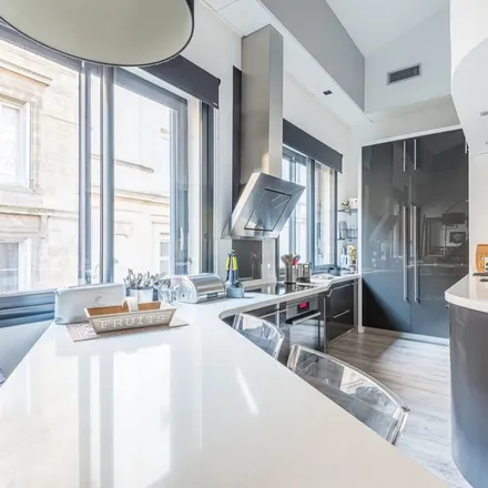 Rent this 4 bed apartment on 10 Rue de Nantes in 33300 Bordeaux, France