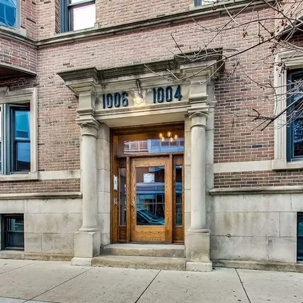 Rent this 1 bed apartment on 1014 West Dakin Street in Chicago, IL 60613