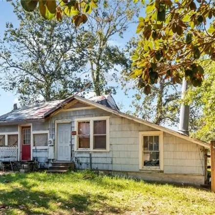 Buy this 2 bed house on 4498 Dauphin Island Parkway in Mobile, AL 36605