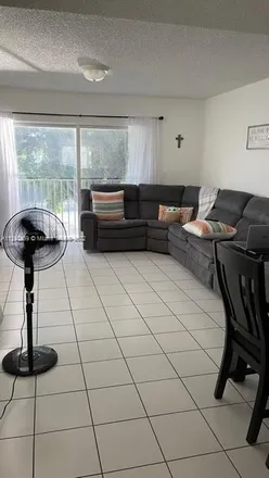 Image 8 - 219 Riviera Circle, Weston, FL 33326, USA - Townhouse for rent