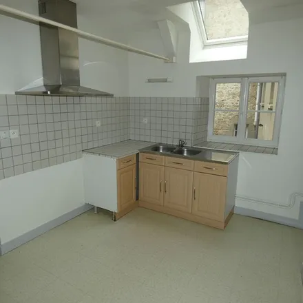 Rent this 4 bed apartment on 1 Rue Saint-Jean in 23200 Aubusson, France
