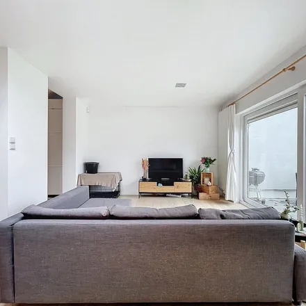 Rent this 2 bed apartment on Poperingestraat 64 in 9000 Ghent, Belgium