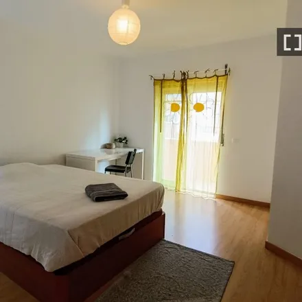 Rent this 4 bed room on Rua Pais Abrantes in 2785-575 Cascais, Portugal