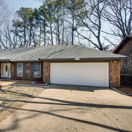 Buy this 4 bed house on 3474 Fox Hunt Drive in Memphis, TN 38115