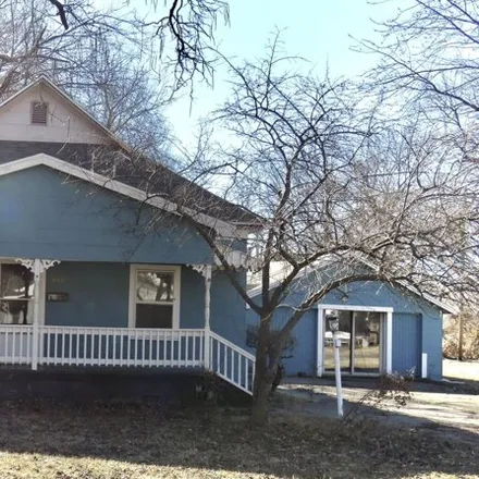 Image 1 - 964 East 9th Street, Pittsburg, KS 66762, USA - House for sale