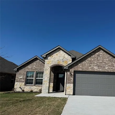 Rent this 3 bed house on 905 Hardaway Lane in Greenville, TX 75402