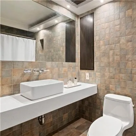 Image 9 - 70-31A 108th Street, New York, NY 11375, USA - Apartment for sale