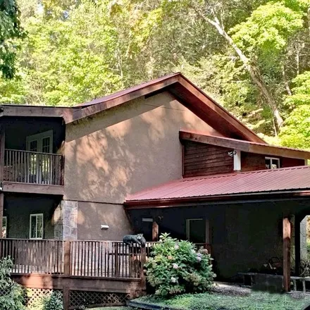 Buy this 3 bed house on 131 West Ogle Drive in Gatlinburg, TN 37738