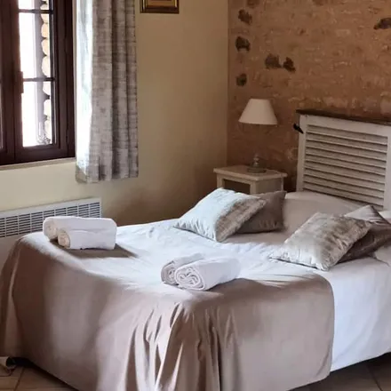 Rent this 3 bed house on Val de Louyre et Caudeau in Dordogne, France