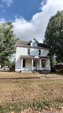 Buy this 4 bed house on 106 East Wilson Street in Clinton, MO 64735