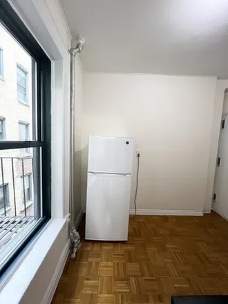 Image 3 - 260 Sixth Ave Unit 22, New York, 10014 - House for rent