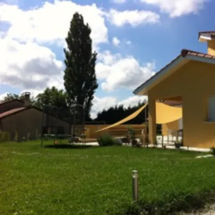 Rent this 1 bed house on Bourg-en-Bresse