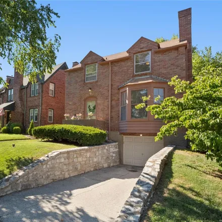 Image 2 - 7443 Stanford Avenue, University City, MO 63130, USA - House for sale