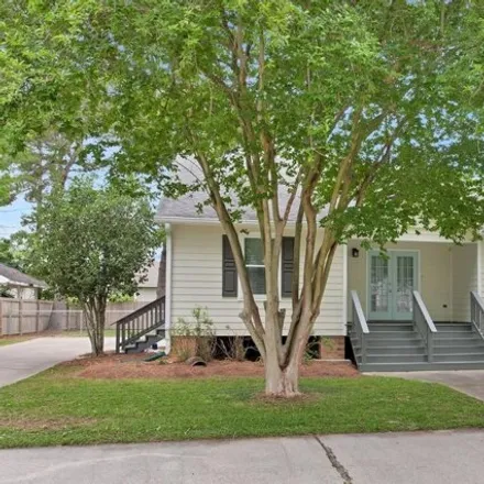 Buy this 3 bed house on 340 Greenhaven Drive in The Myrtles, East Baton Rouge Parish