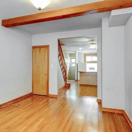 Image 4 - 621 South Belnord Avenue, Baltimore, MD 21224, USA - Townhouse for sale