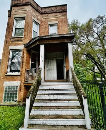 Buy this 6 bed house on 5328 South Carpenter Street in Chicago, IL 60609