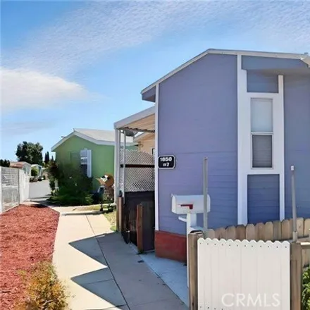 Image 1 - 1418 South Cedar Avenue, Fullerton, CA 92833, USA - Apartment for sale