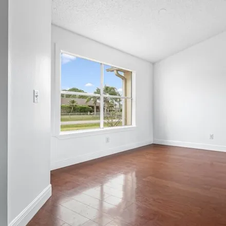 Image 7 - 1683 Vallee Street Northwest, Palm Bay, FL 32907, USA - House for sale