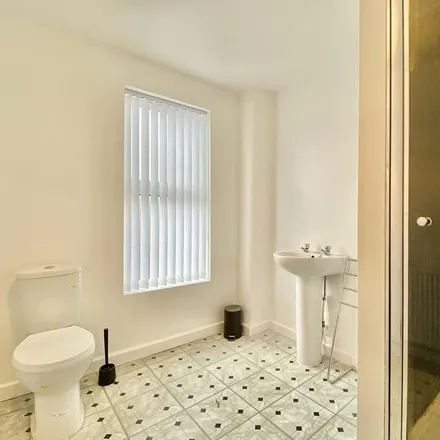 Image 9 - Harold View, Leeds, LS6 1PP, United Kingdom - Townhouse for rent