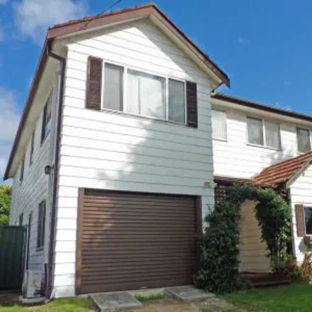 Rent this 3 bed house on Sydney in Beverly Hills, AU