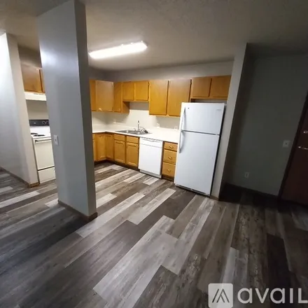 Rent this 3 bed apartment on 303 S Iowa St