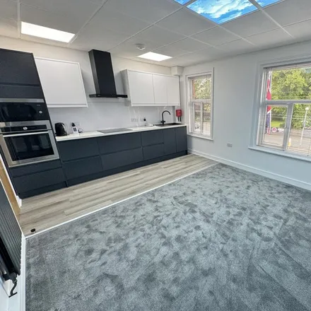 Rent this 2 bed apartment on Ristorante Salvatore in 61-63 Liverpool Road, Penwortham