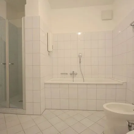 Rent this 4 bed apartment on Merianstraße 87 in 53177 Bonn, Germany