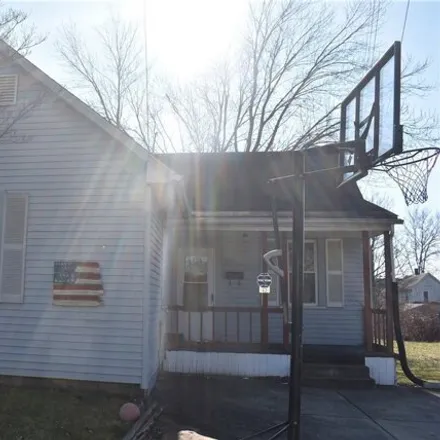 Buy this 1 bed house on 47 Bright Avenue in Campbell, Mahoning County