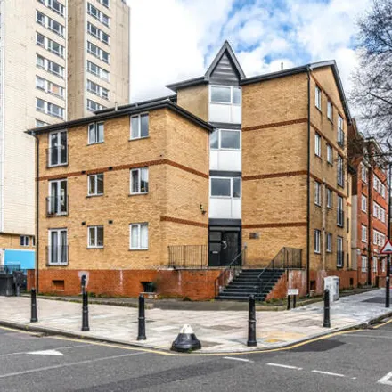 Image 7 - Astra Apartments, 250 Globe Road, London, E2 0LW, United Kingdom - Room for rent