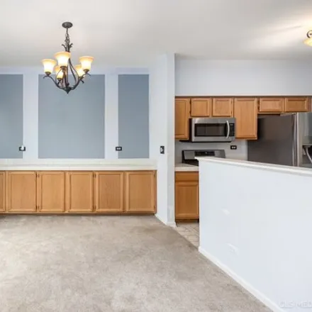 Image 5 - 219 Camel Bend Court, Schaumburg, IL 60194, USA - House for sale