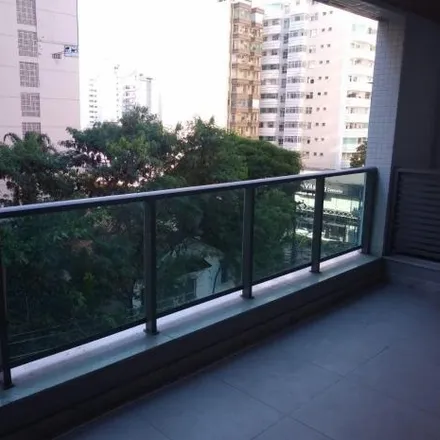 Buy this 3 bed apartment on Rua Doutor Carlos Halfeld in Icaraí, Niterói - RJ