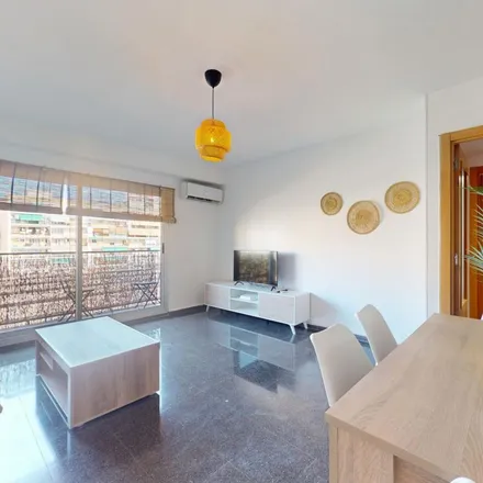 Rent this 4 bed apartment on Carrer d'Abén Al-Abbar in 6, 46021 Valencia
