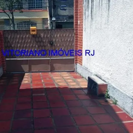 Buy this 4 bed house on Rua Cabrália in Marechal Hermes, Rio de Janeiro - RJ