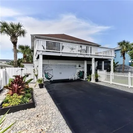 Image 2 - 830 Maralyn Avenue, New Smyrna Beach, FL 32169, USA - House for sale