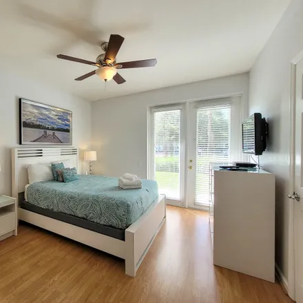 Rent this 3 bed apartment on Vista Cay at Harbor Square in Solden Place, Orange County