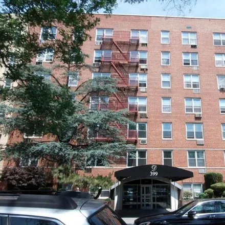 Image 7 - 399 Ocean Parkway, New York, NY 11218, USA - Apartment for sale
