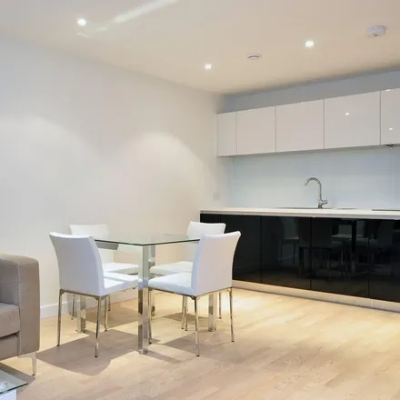 Image 4 - Cornish House, Pump House Crescent, London, TW8 0DE, United Kingdom - Apartment for rent