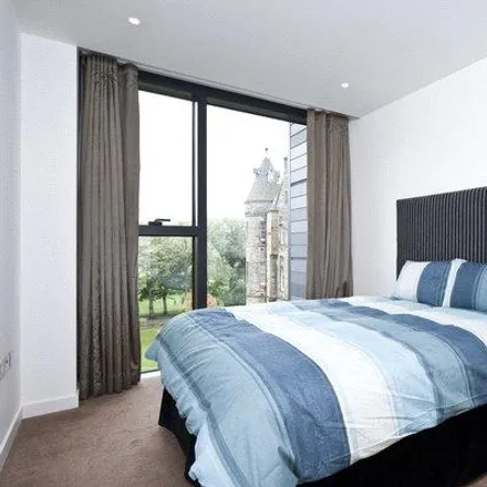 Image 6 - 24 Simpson Loan, City of Edinburgh, EH3 9GD, United Kingdom - Apartment for rent